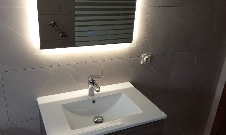 Rénovation salle de bain sénior accessible personne à mobilité réduite à Dinant