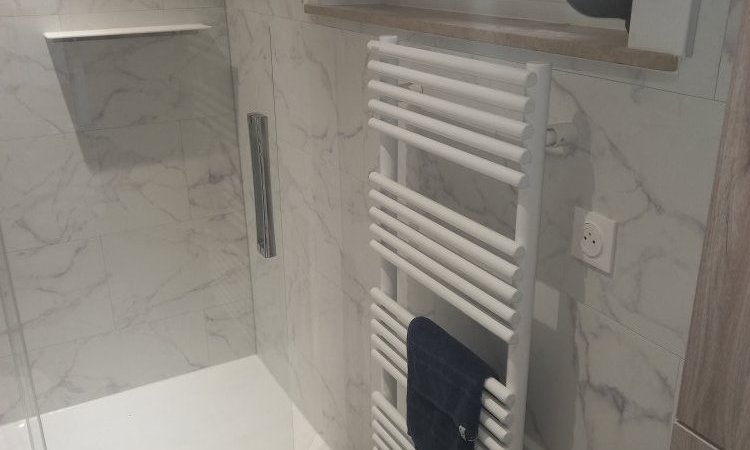 Travaux pour réaménagement d'une salle de bain en salle de douche à Charleroi