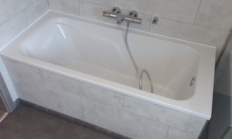 Réaménagement d'une salle de bain avec douche et baignoire à Fléron - Belgique