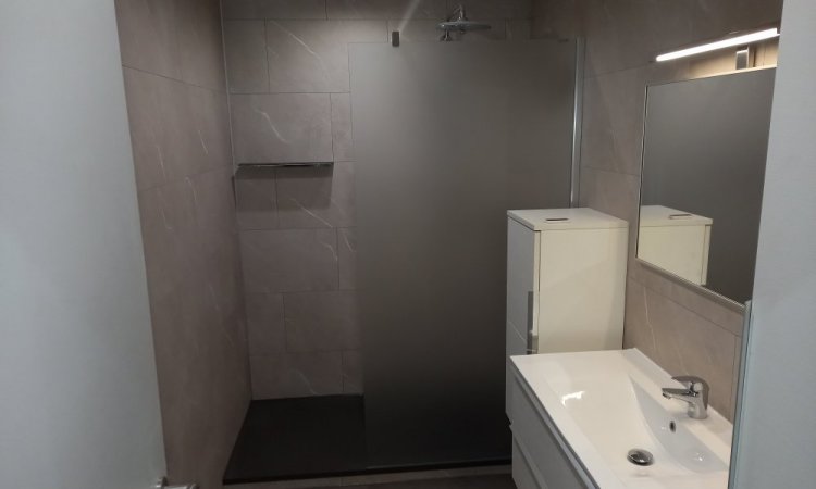 Rénovation d'une salle de bain complète à Charleroi
